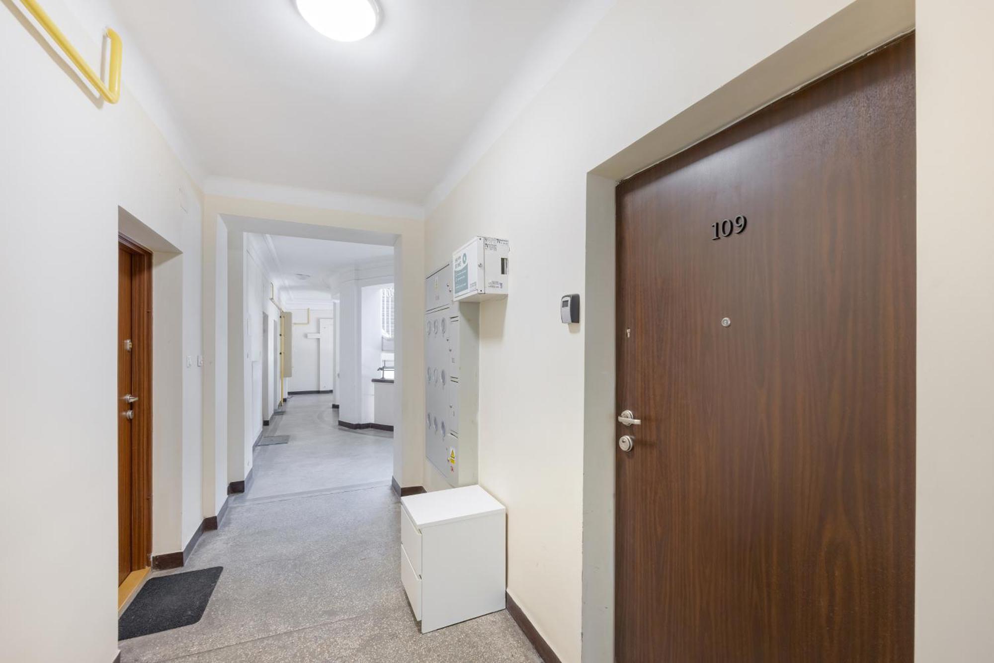 J&W Apartments Studio Solidarnosci Warszawa Eksteriør bilde